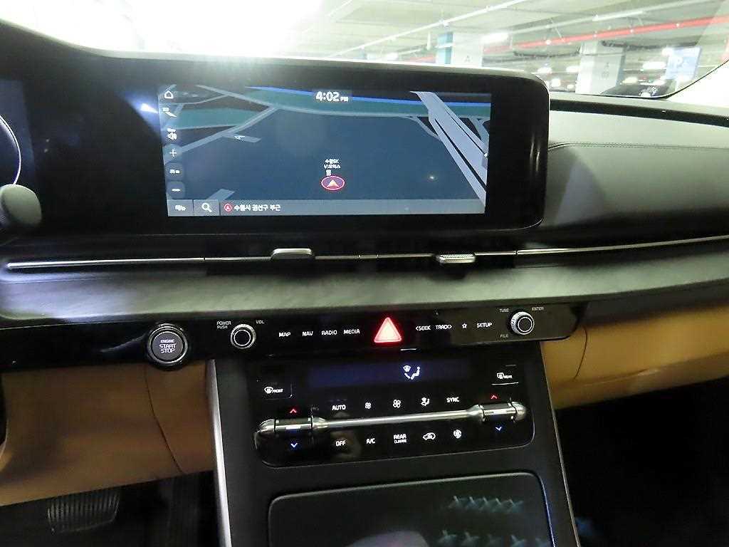 KIA Carnival - Vista 10