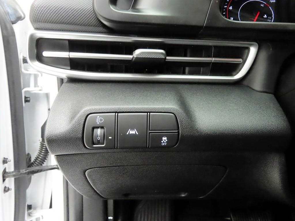 HYUNDAI Avante - Vista 12