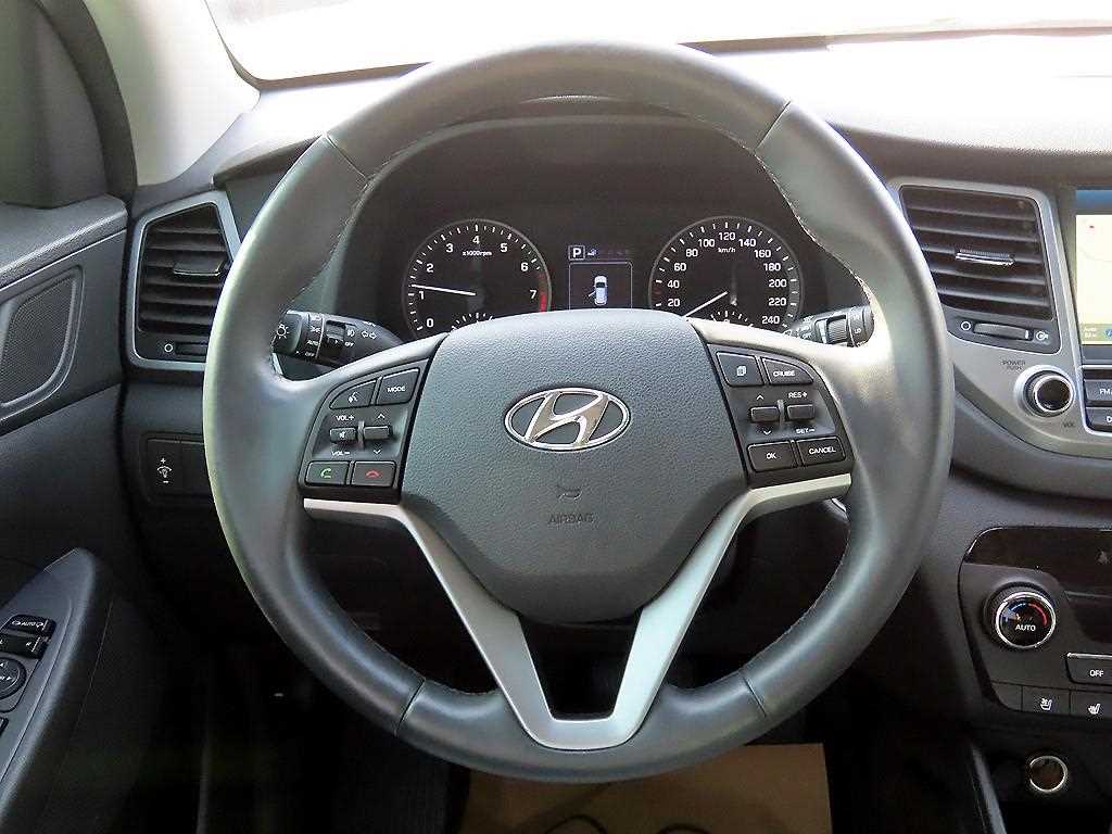 HYUNDAI Tucson - Vista 7