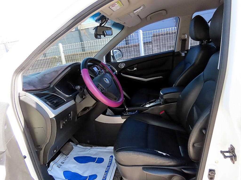 Ssangyong Korando - Vista 5