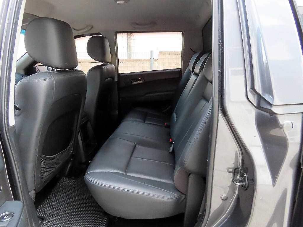 Ssangyong Korando - Vista 6