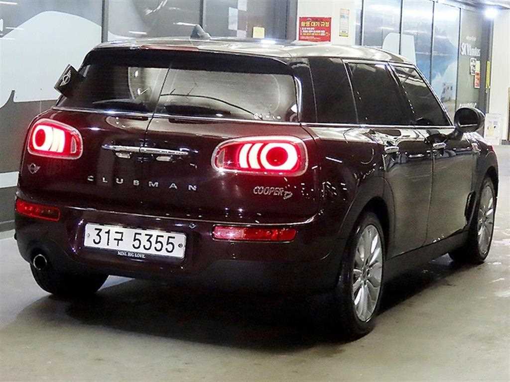 Mini Clubman - Vista 4
