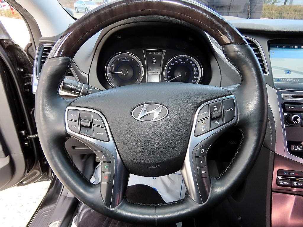 HYUNDAI Grandeur - Vista 8