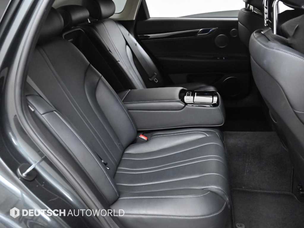 Genesis G80 - Vista 12