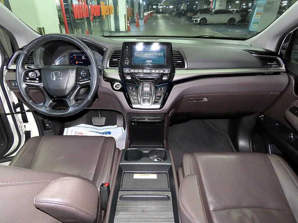 Honda Odyssey - Vista 10