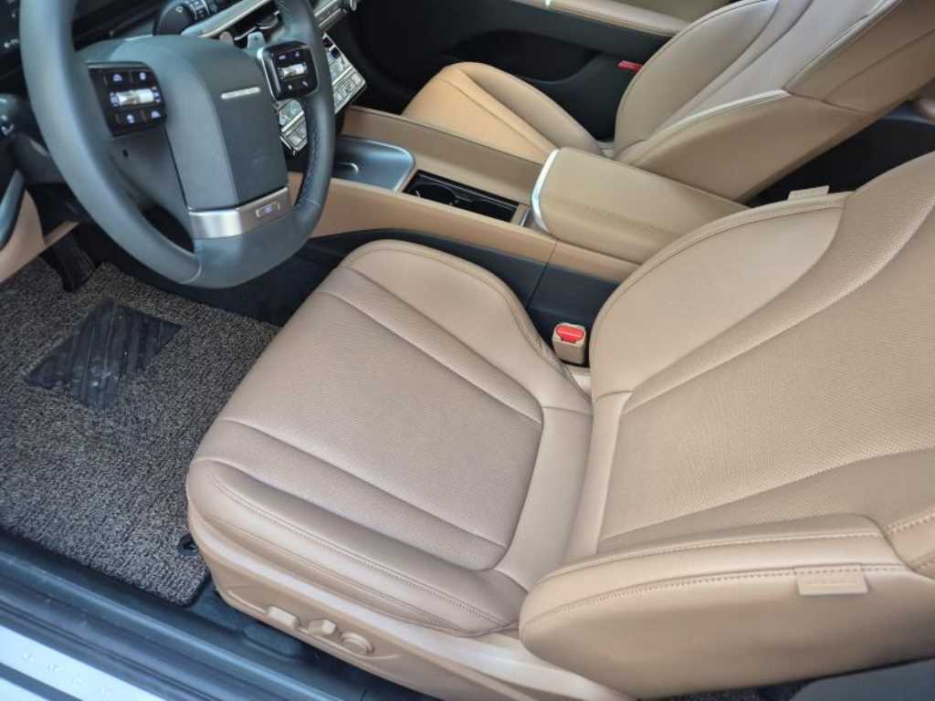 HYUNDAI Grandeur - Vista 3