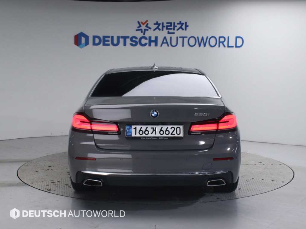 BMW 5 Series - Vista 4