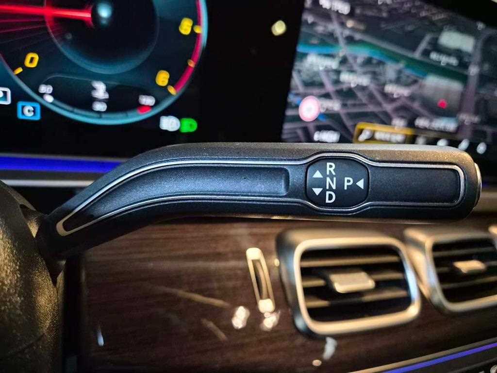 Mercedes Benz GLE Class - Vista 10