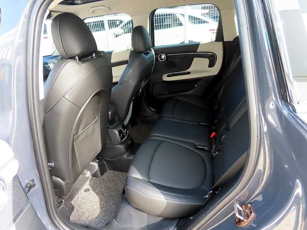 Mini Countryman - Vista 6