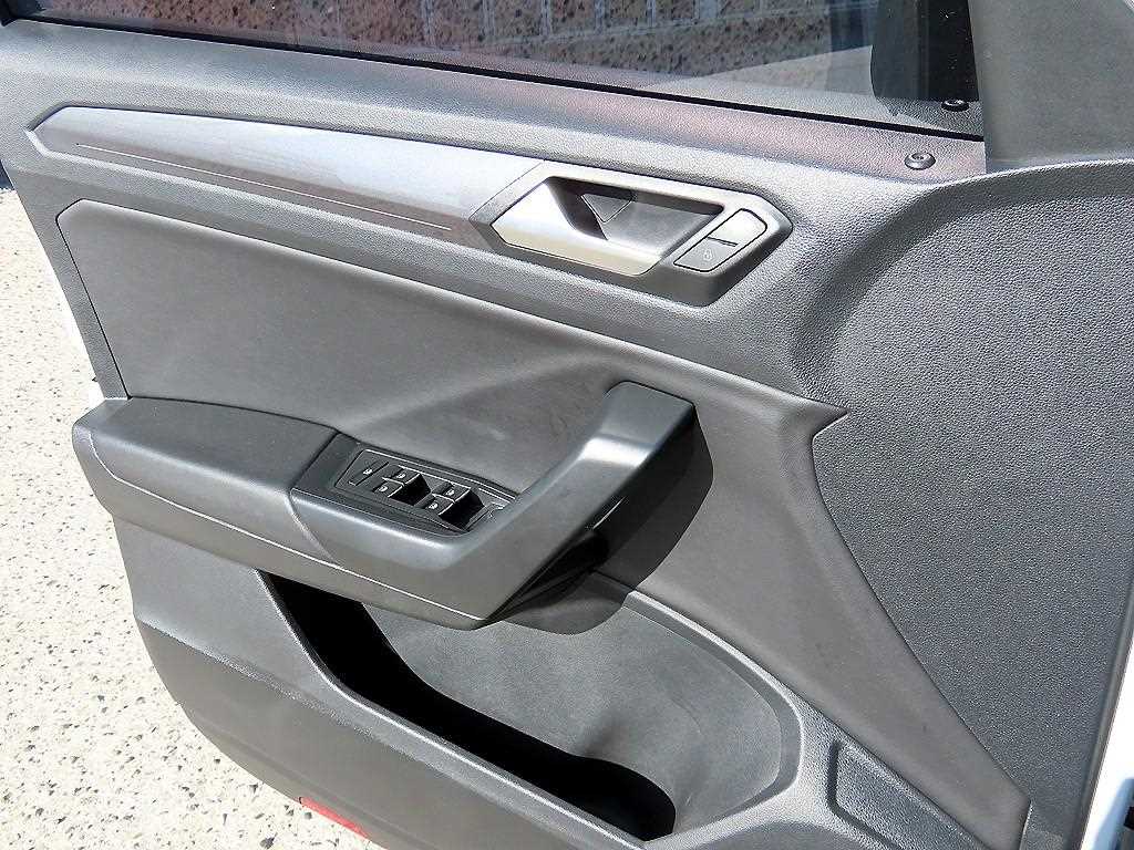 Volkswagen T-Roc - Vista 11