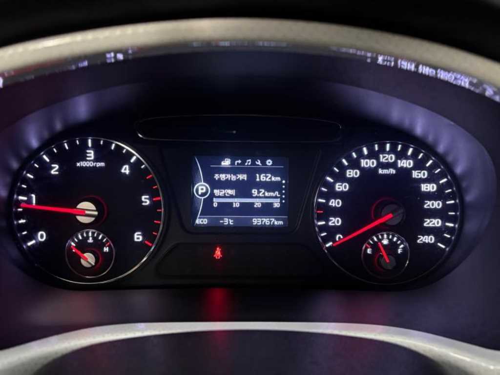 KIA Sorento - Vista 8