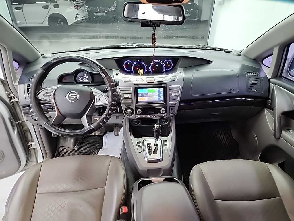 Ssangyong Korando - Vista 7