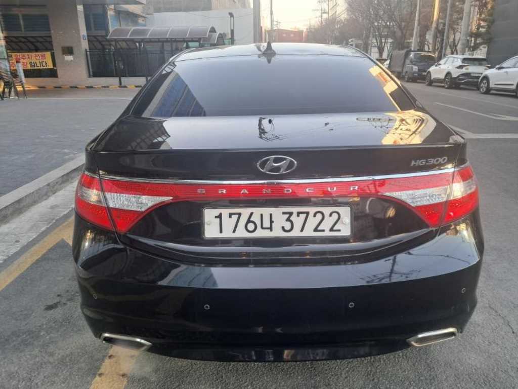 HYUNDAI Grandeur - Vista 6