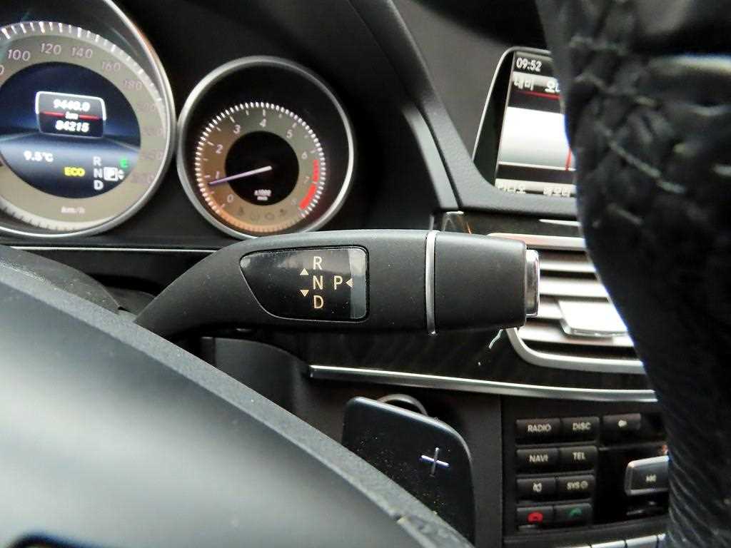 Mercedes Benz E class - Vista 11