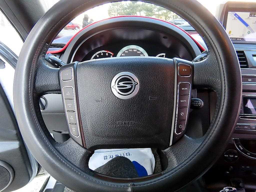 Ssangyong Rexton - Vista 8