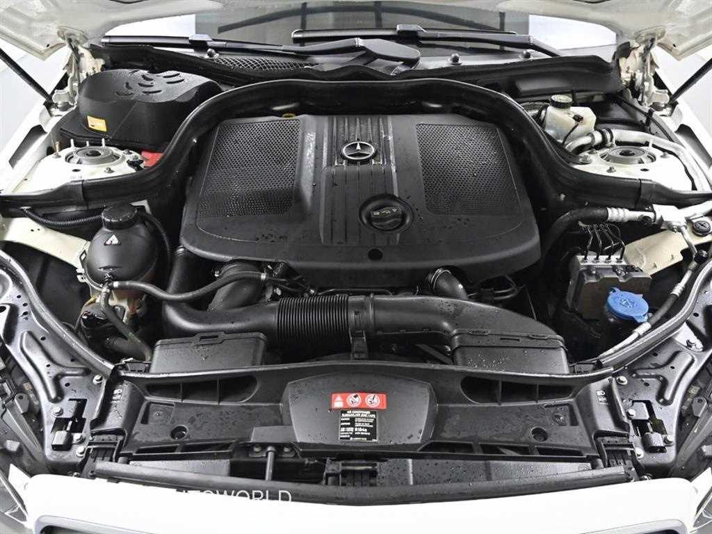 Mercedes Benz E class - Vista 6