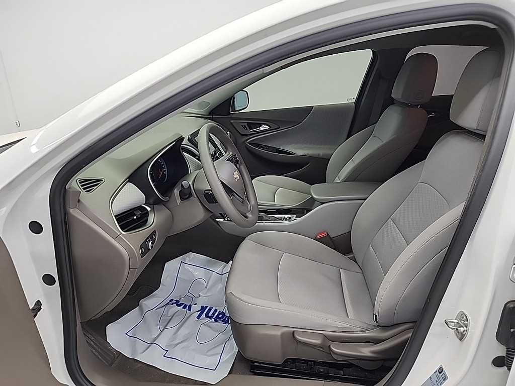 Chevrolet Malibu - Vista 11