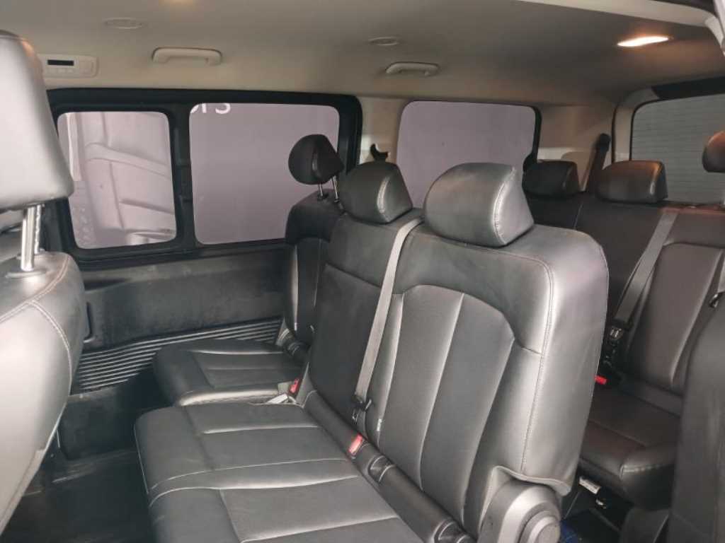 HYUNDAI Staria - Vista 8