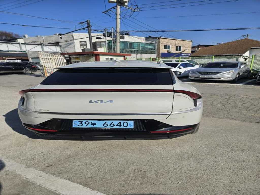 KIA EV6 - Vista 5