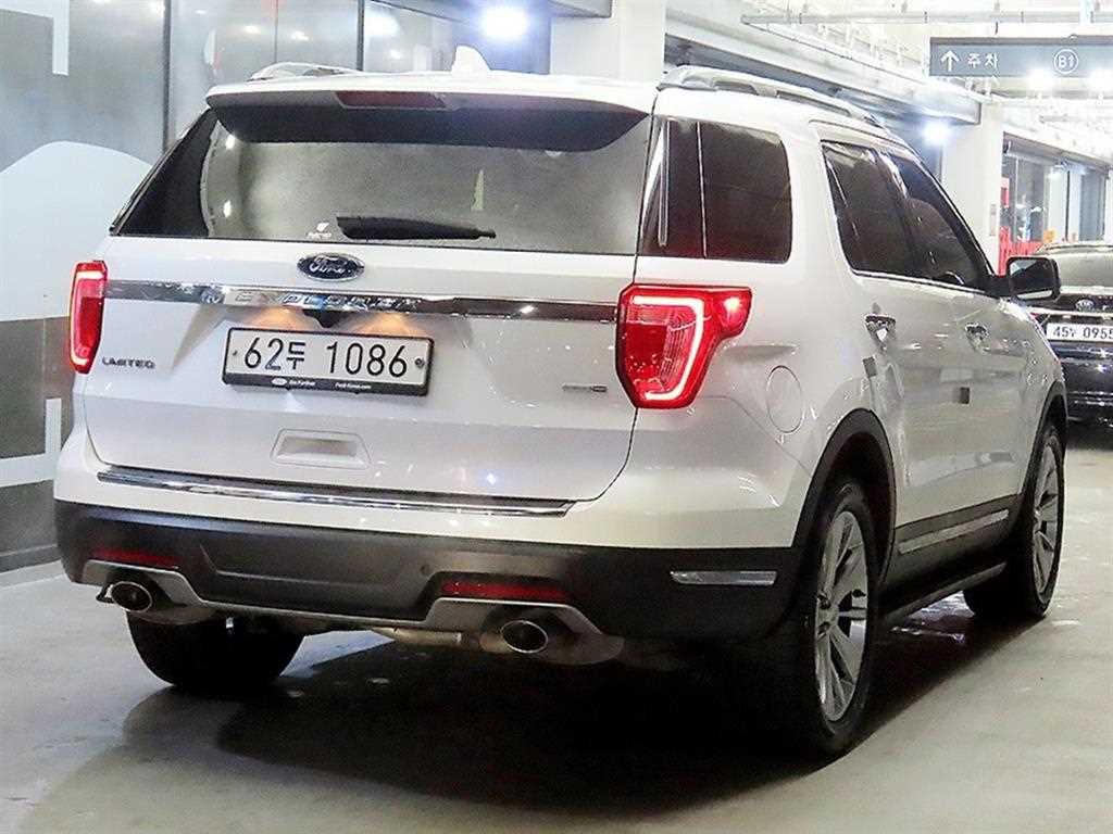 Ford Explorer - Vista 4