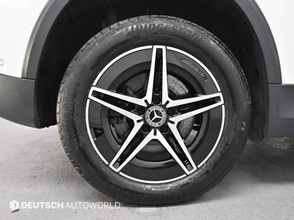 Mercedes Benz EQA - Vista 5