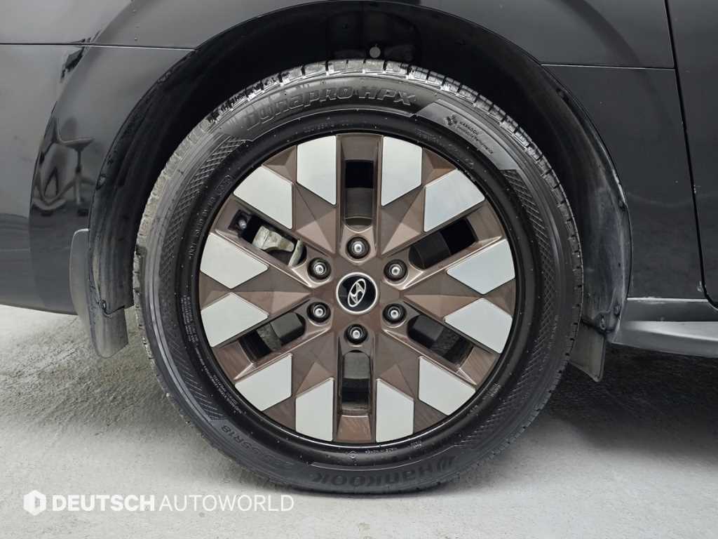 HYUNDAI Staria - Vista 5