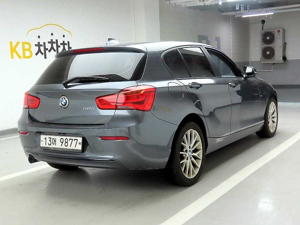 BMW 1 series - Vista 4