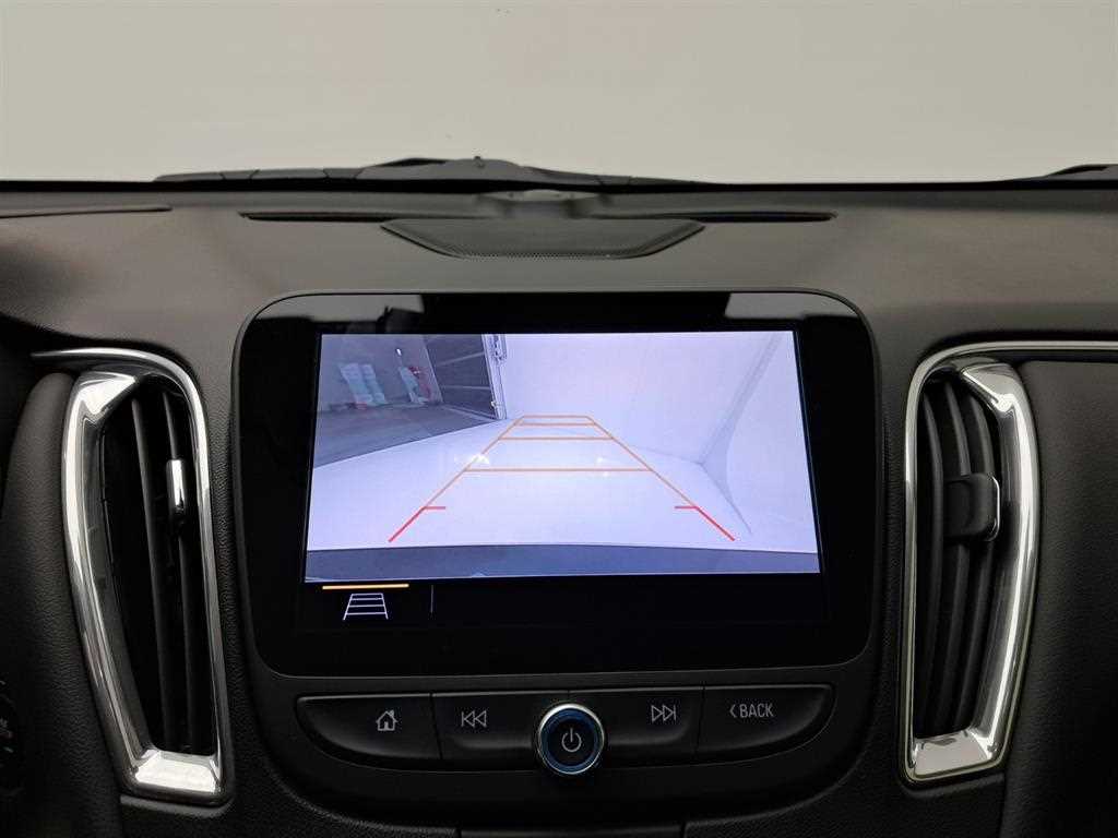 Chevrolet Malibu - Vista 10