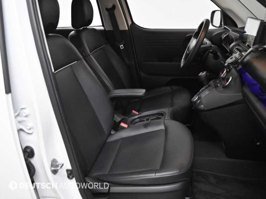 HYUNDAI Casper - Vista 10