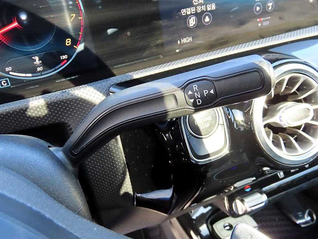 Mercedes Benz CLA Class - Vista 11