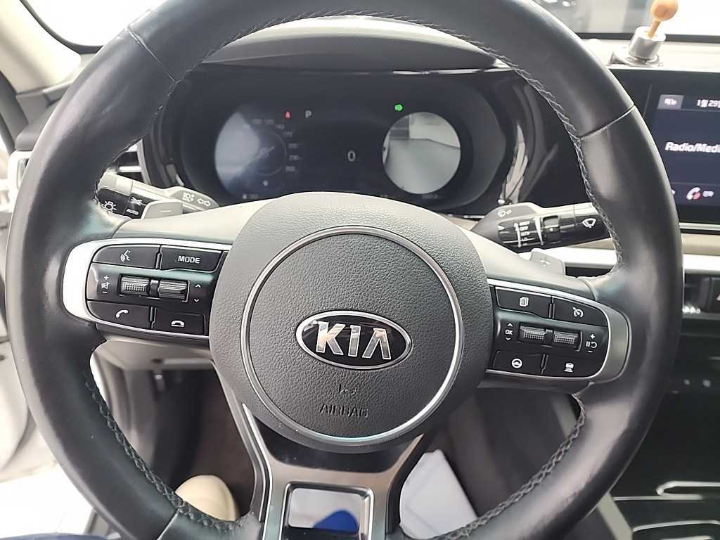 KIA K5 - Vista 9