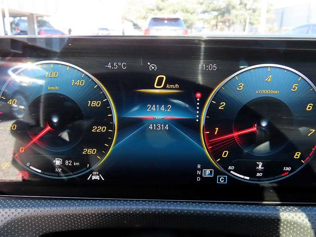 Mercedes Benz CLA Class - Vista 10