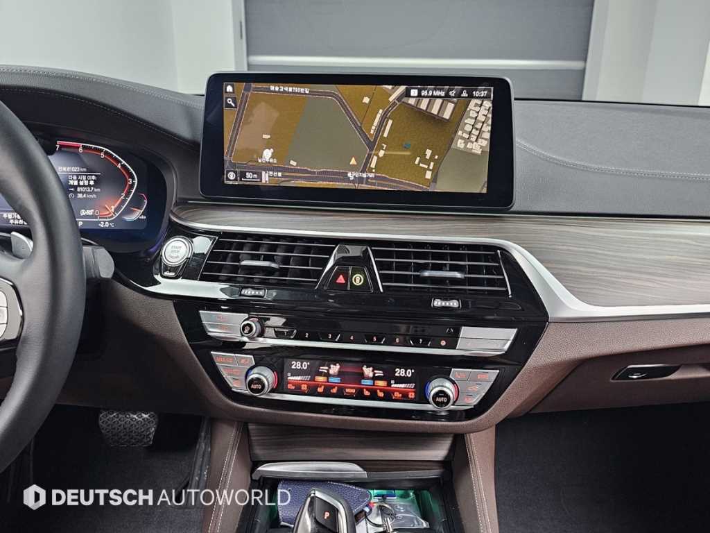 BMW 5 Series 2021 Gris - Importación desde Corea - HF Imports Iquique - Foto 14