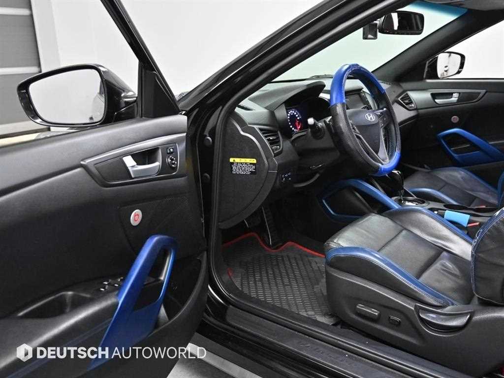 HYUNDAI Veloster - Vista 11