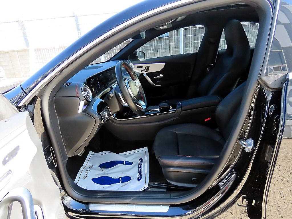 Mercedes Benz CLA Class - Vista 6