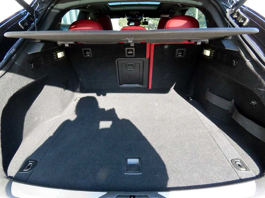 Maserati Levante 2022 Negro - Importación desde Corea - HF Imports Iquique - Foto 17