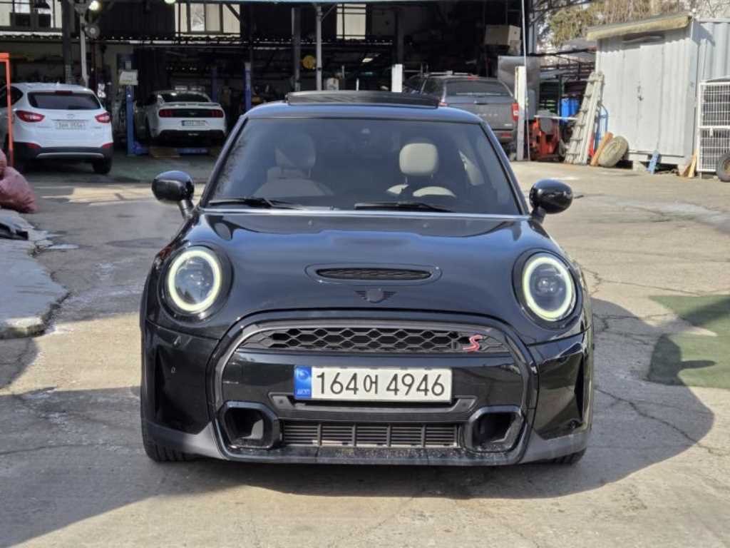 Mini Cooper 2023 Negro - Importación desde Corea - HF Imports Iquique - Foto 1