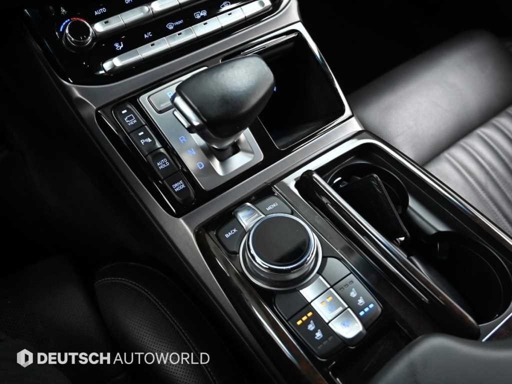 Genesis EQ900 - Vista 9