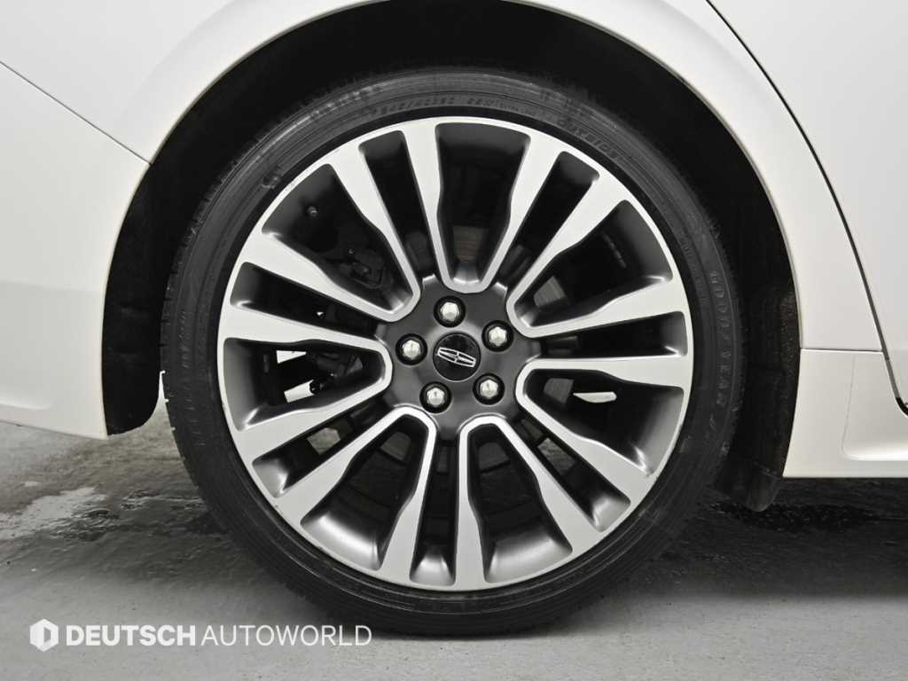 Lincoln Continental - Vista 5