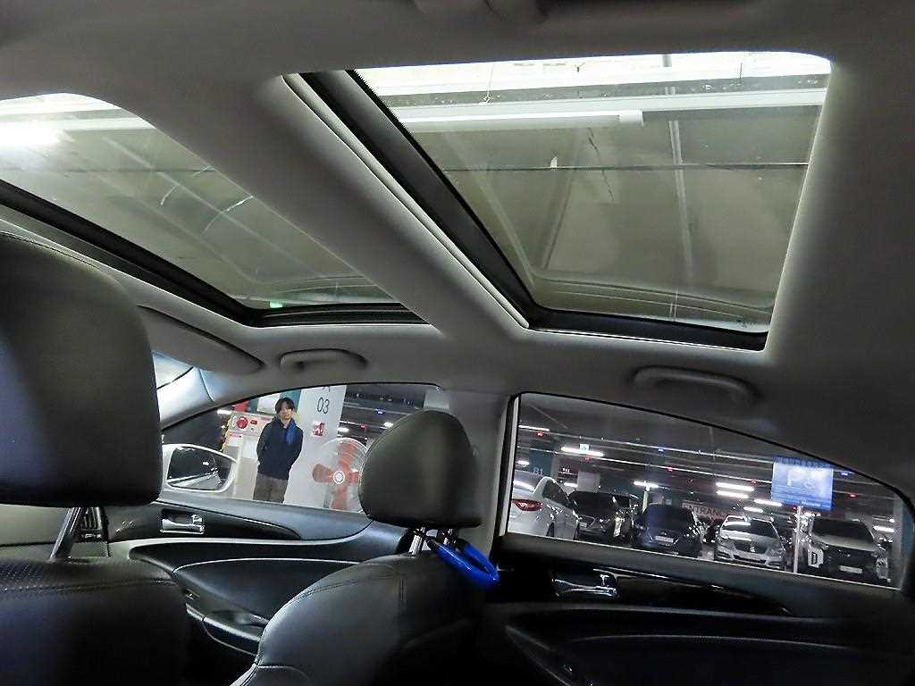 HYUNDAI Sonata 2010 Blanco - Importación desde Corea - HF Imports Iquique - Foto 18