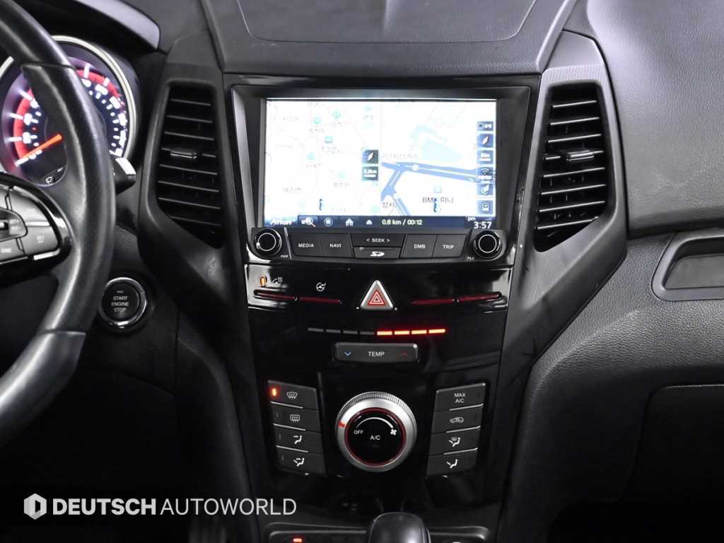 Ssangyong Tivoli 2018 Azul - Importación desde Corea - HF Imports Iquique - Foto 14