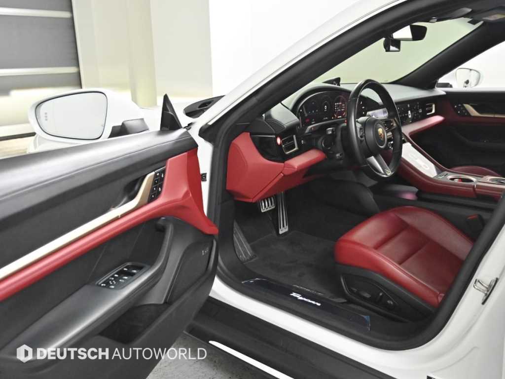 Porsche Taycan - Vista 11