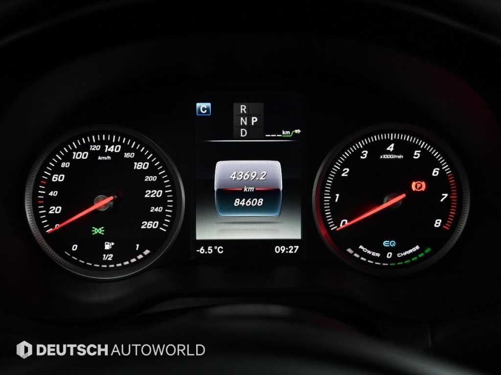 Mercedes Benz GLC Class - Vista 8