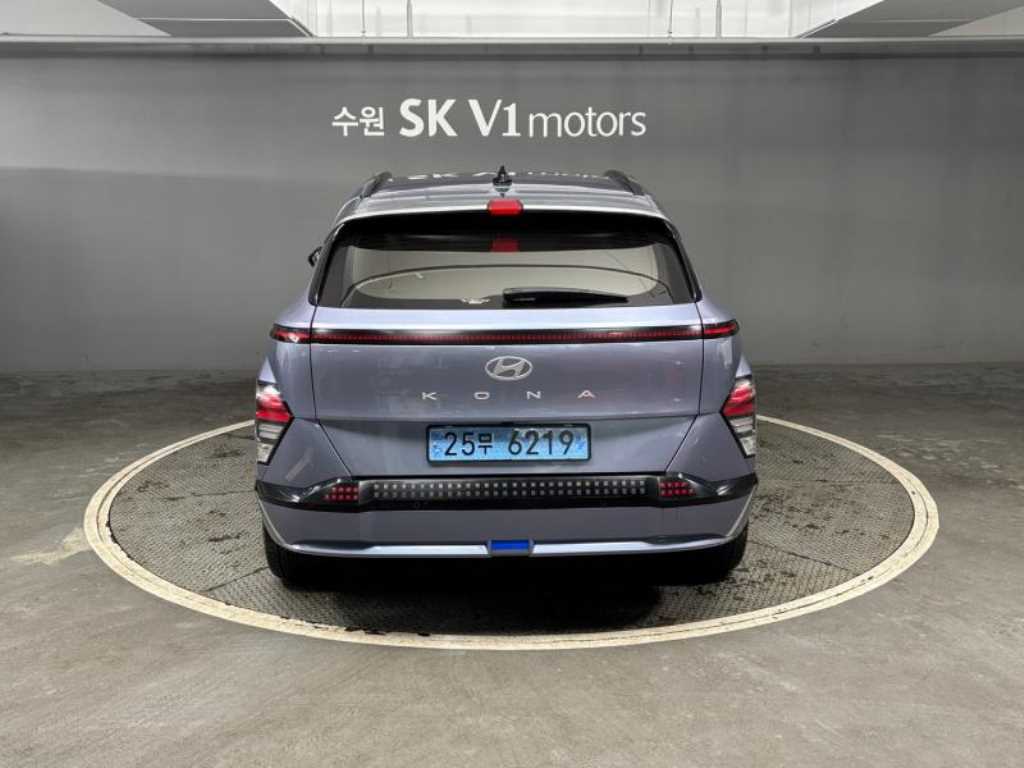 HYUNDAI Kona - Vista 5