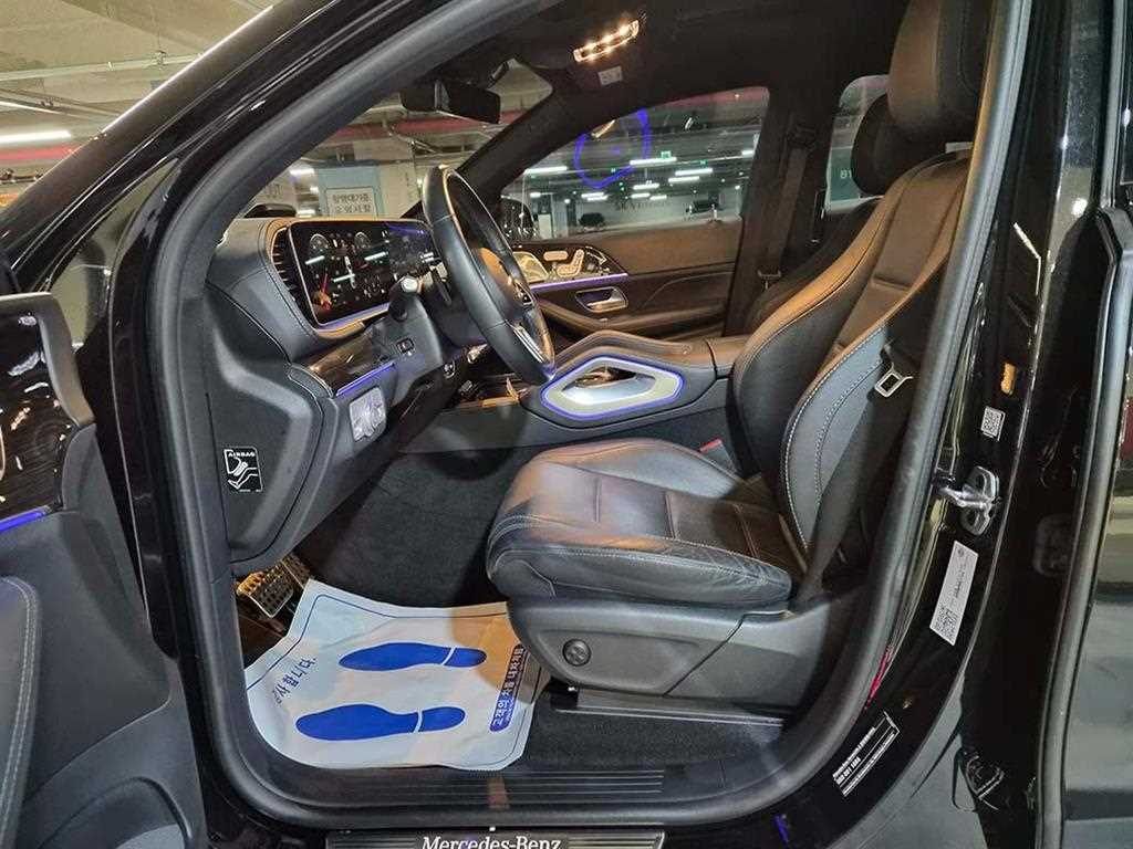 Mercedes Benz GLE Class - Vista 6