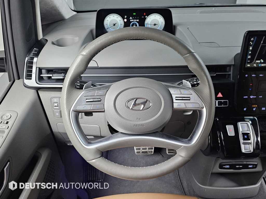 HYUNDAI Staria 2023 Negro - Importación desde Corea - HF Imports Iquique - Foto 13