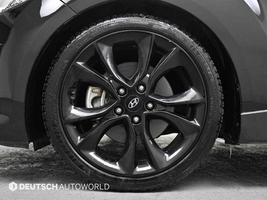 HYUNDAI Veloster - Vista 5