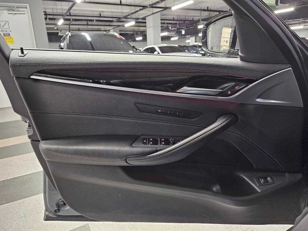 BMW 5 Series - Vista 10