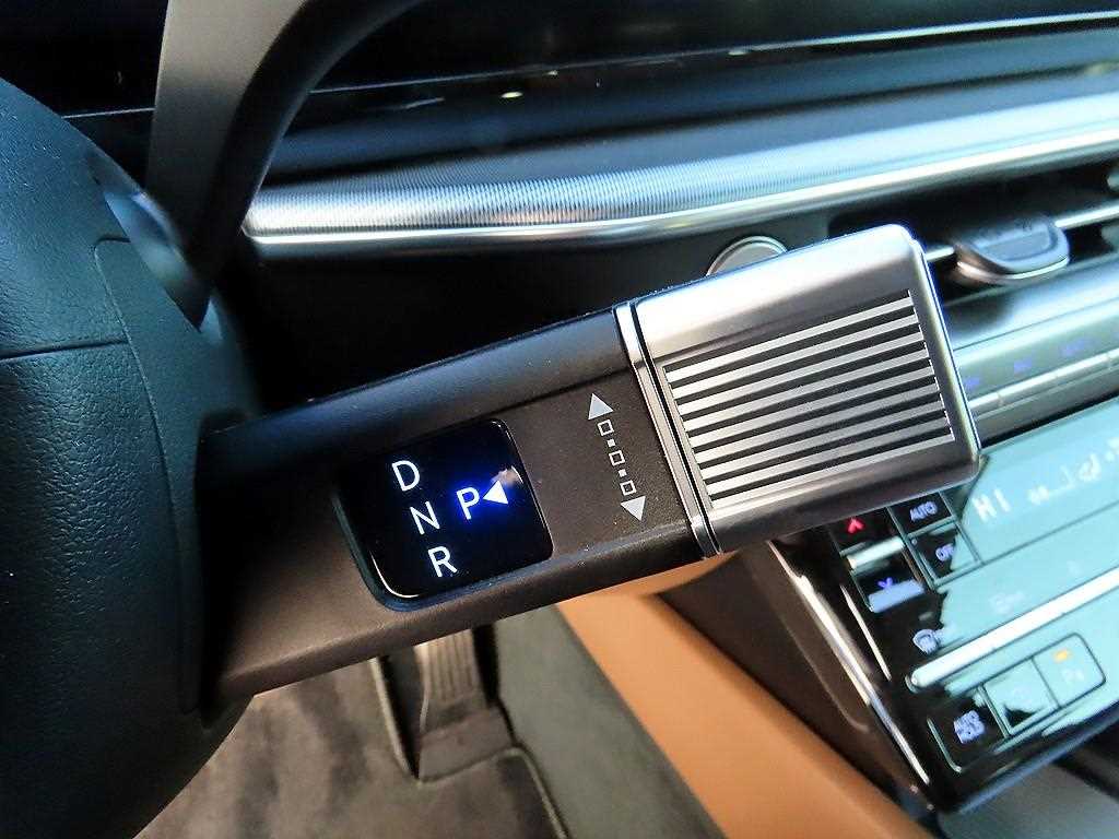 HYUNDAI Grandeur - Vista 10