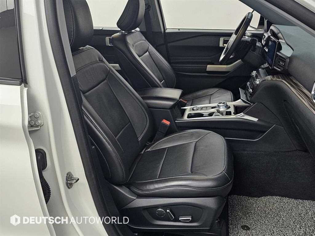 Ford Explorer - Vista 10